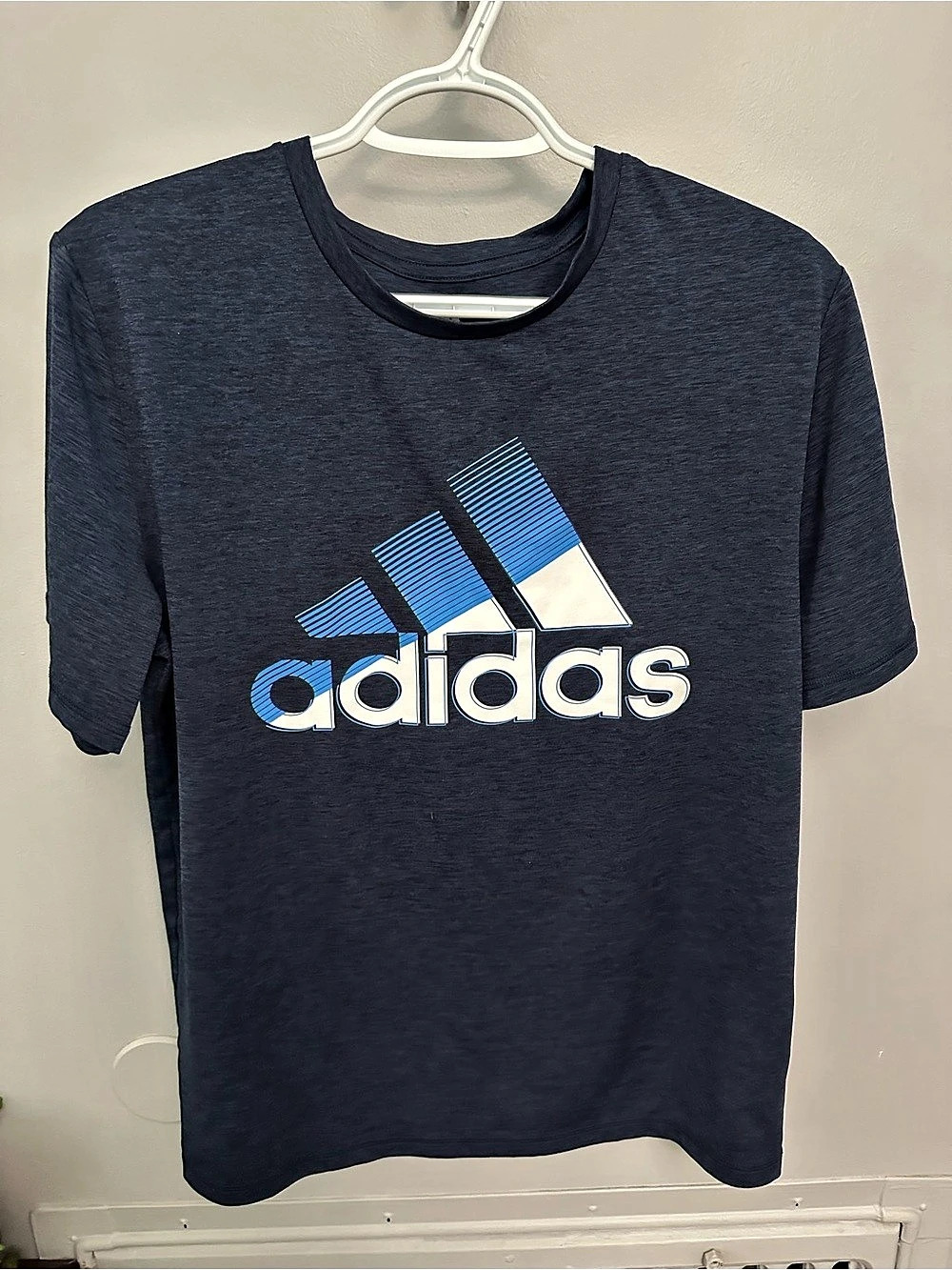 adidas Youth Boys Heathered Graphic Logo Tee Blue XL (18/20)